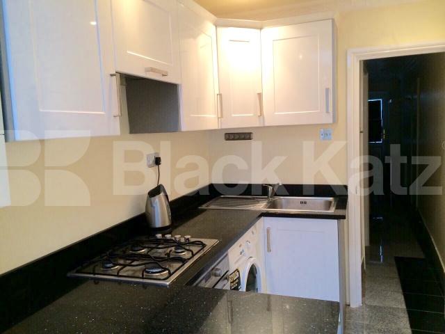 			NEW INSTRUCTION ( All Bills Included), 1 Bedroom, 1 bath, 1 reception Apartment			 Denmark Hill, Camberwell